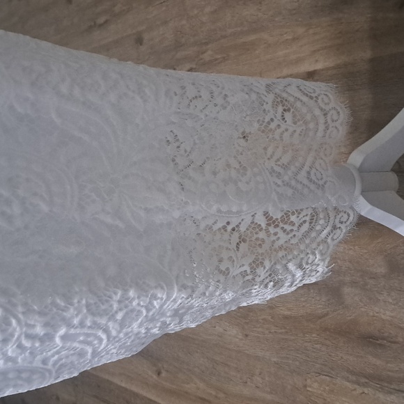 ALLANDWELL Women's Elegant Floral Lace VNeck Short Sleeve Knee-length Dress NWT - Picture 6 of 10